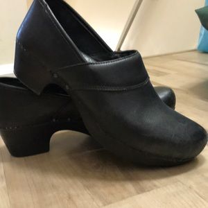 Dansko clogs size 42